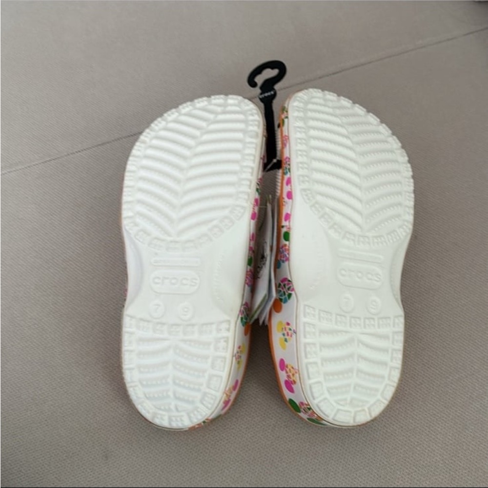 DISNEY X CROCS VAULT COLLECTION DISNEYWORLD FLORIDA WHITE NWT SIZE M7 W9 - Picture 8 of 12